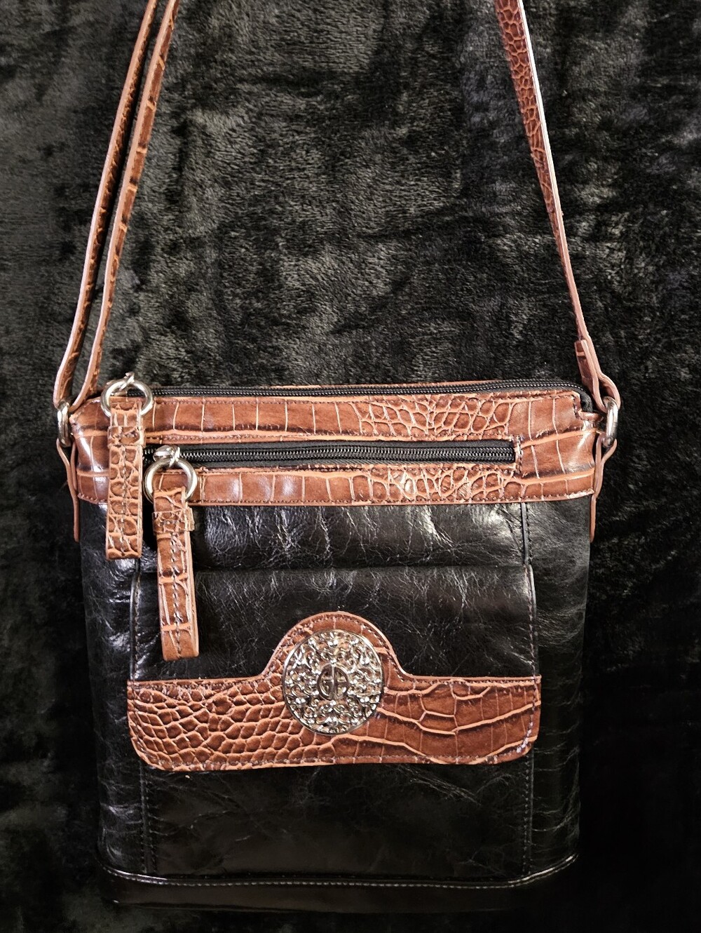 Giani Bernini Florentine Glazed Leather Organizer Crossbody Bag - Black & Brown